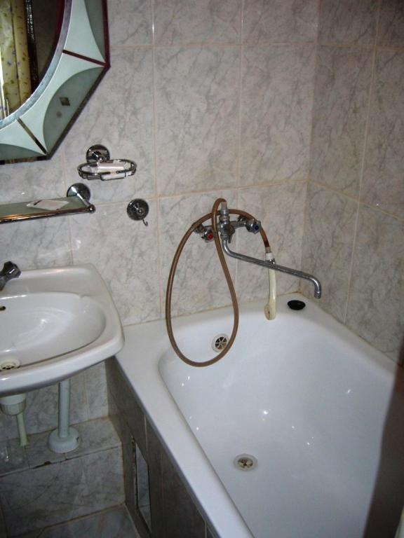 Hotel Profspilkovyi Lutsʼk Δωμάτιο φωτογραφία