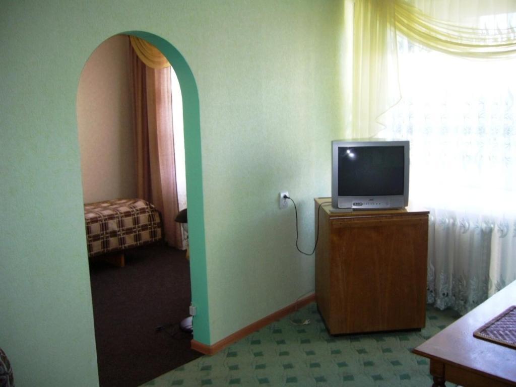 Hotel Profspilkovyi Lutsʼk Εξωτερικό φωτογραφία