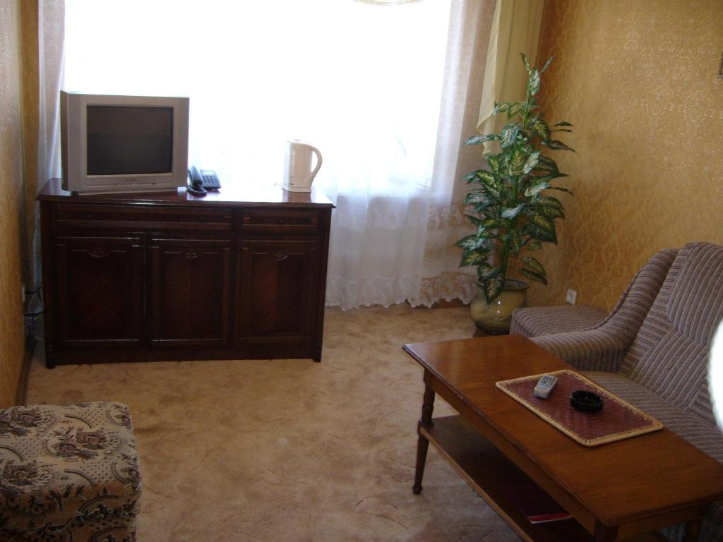 Hotel Profspilkovyi Lutsʼk Εξωτερικό φωτογραφία