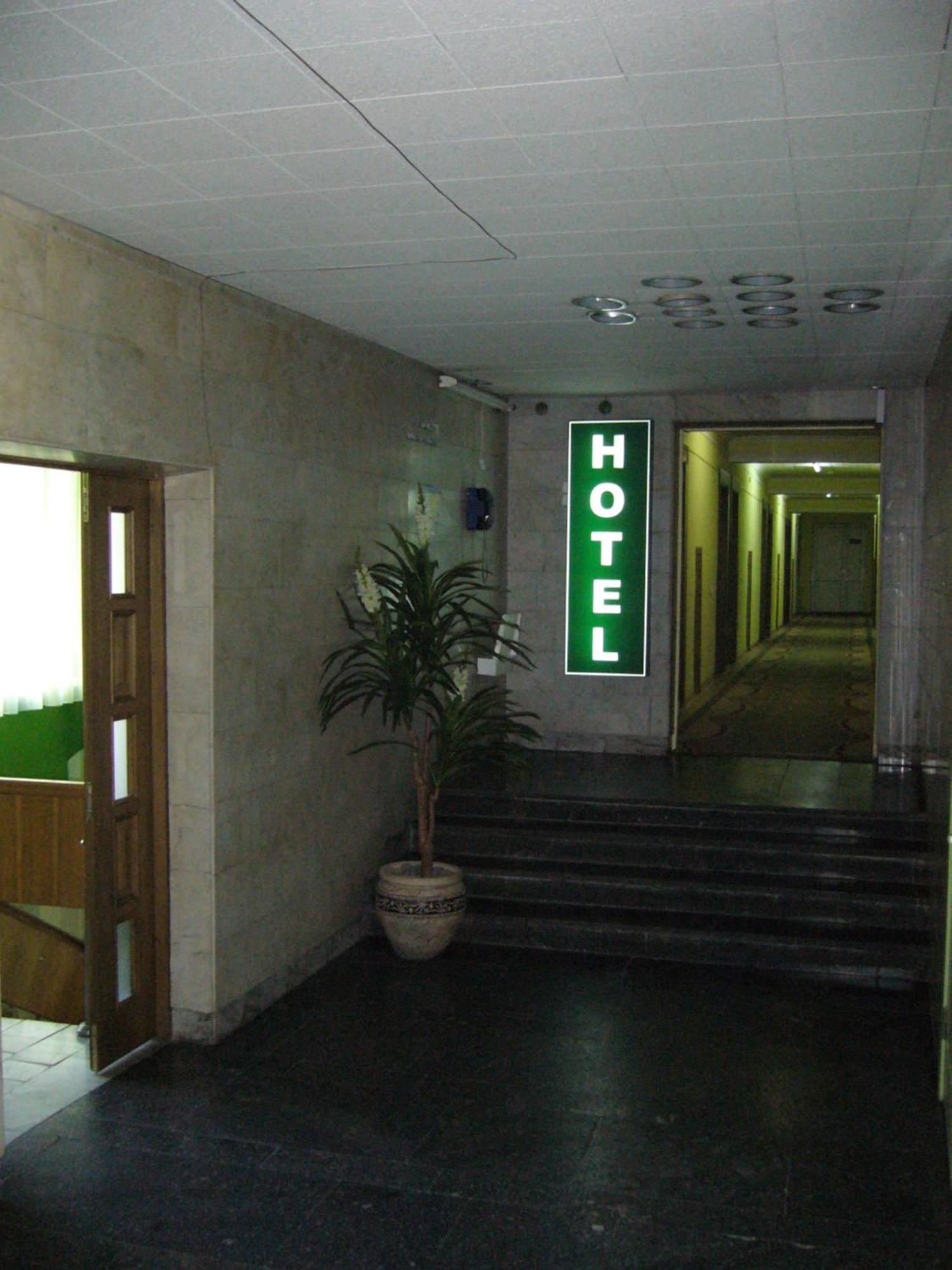 Hotel Profspilkovyi Lutsʼk Εξωτερικό φωτογραφία