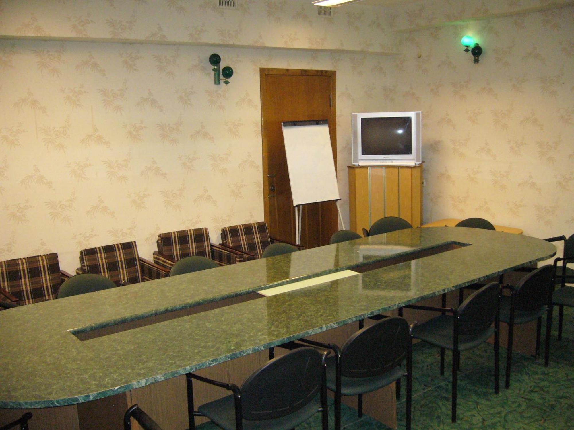 Hotel Profspilkovyi Lutsʼk Εξωτερικό φωτογραφία