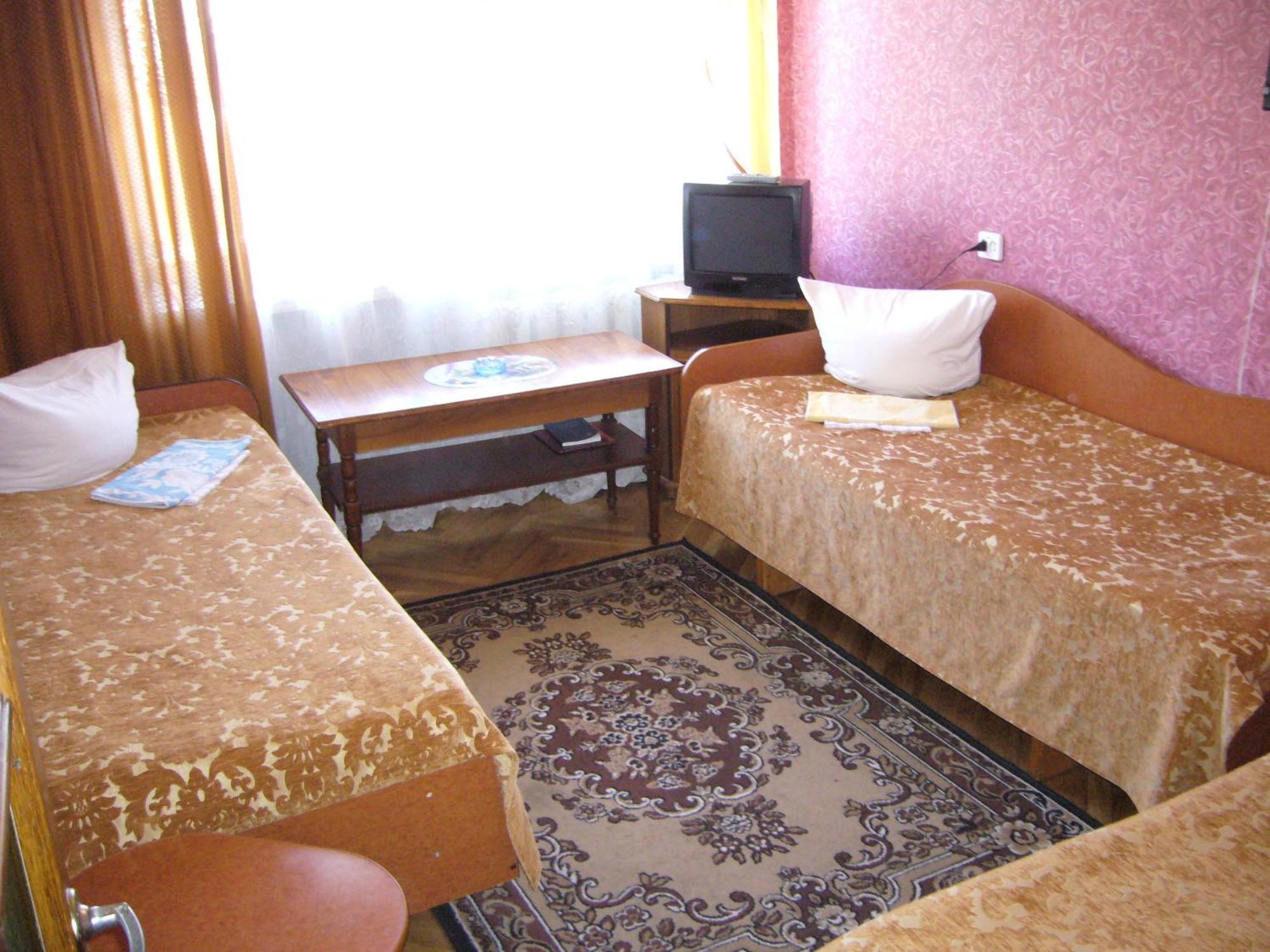 Hotel Profspilkovyi Lutsʼk Εξωτερικό φωτογραφία