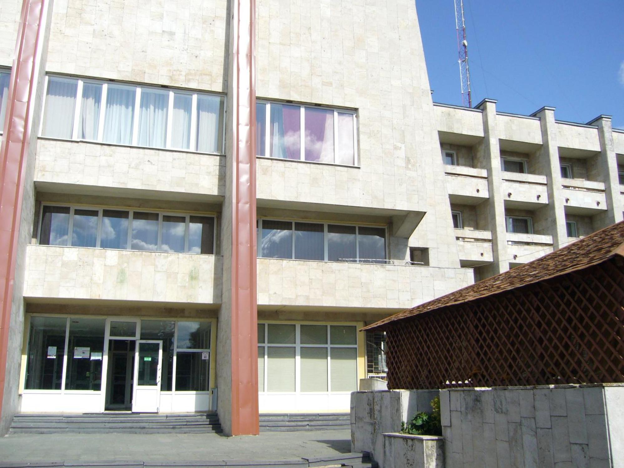 Hotel Profspilkovyi Lutsʼk Εξωτερικό φωτογραφία